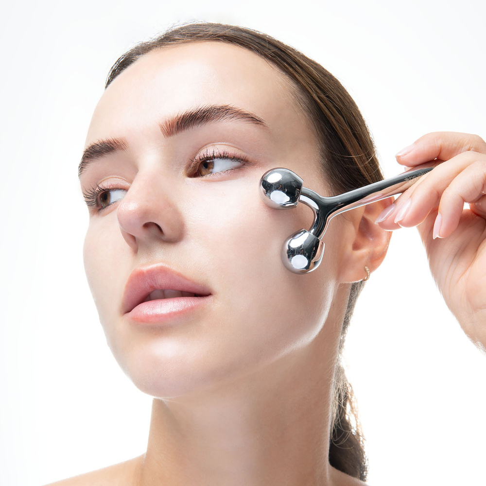 Brushworks Rouleau de massage sculptant en zinc pour le visage Roll-on-visage
