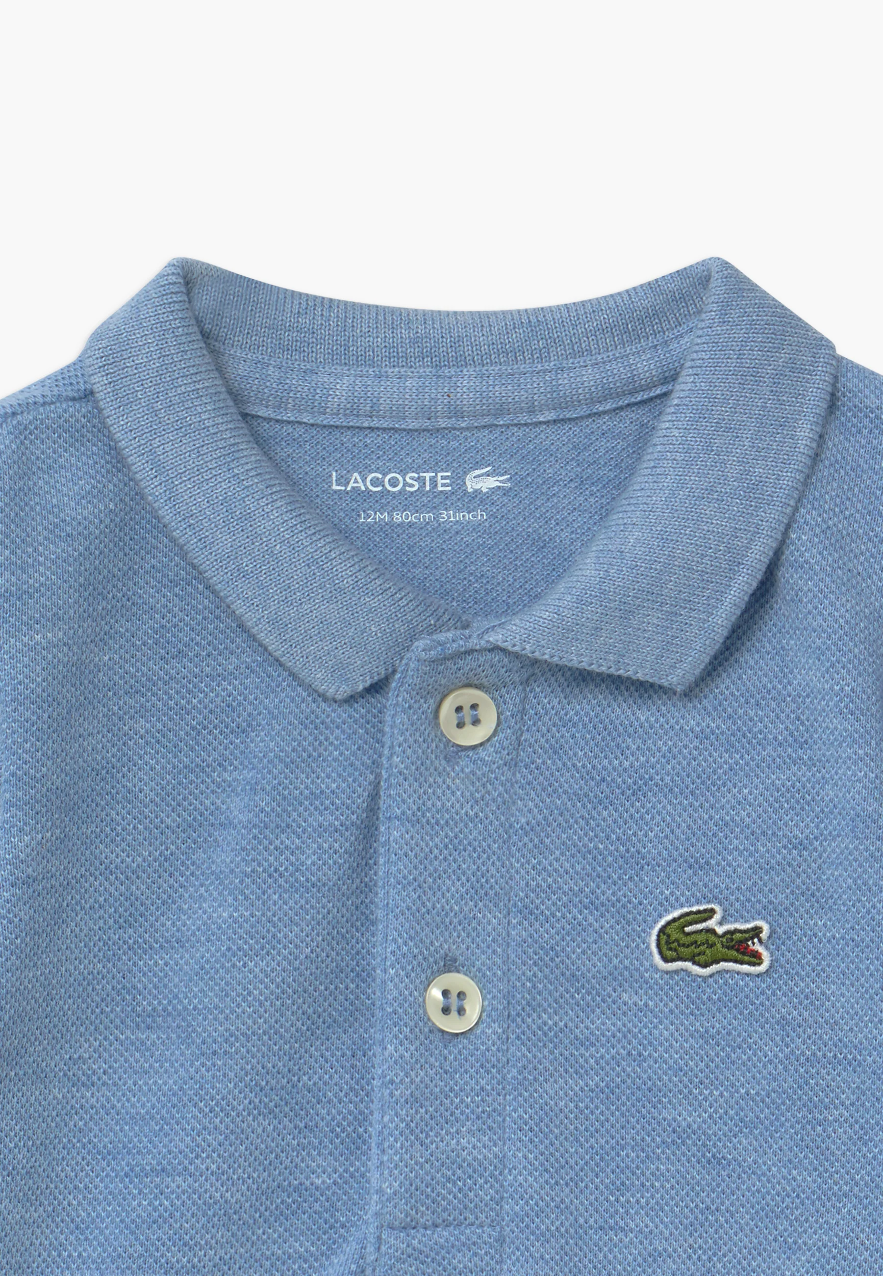 Cuerpo Lacoste