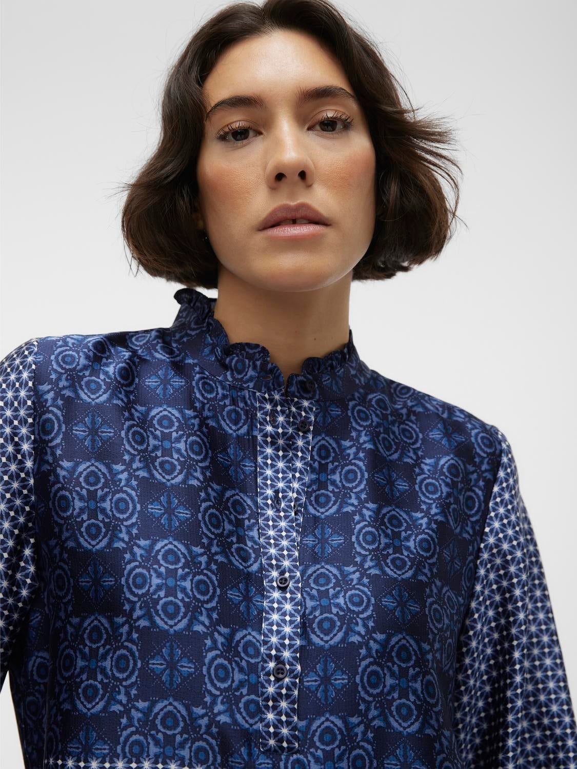 VMLEVI Top