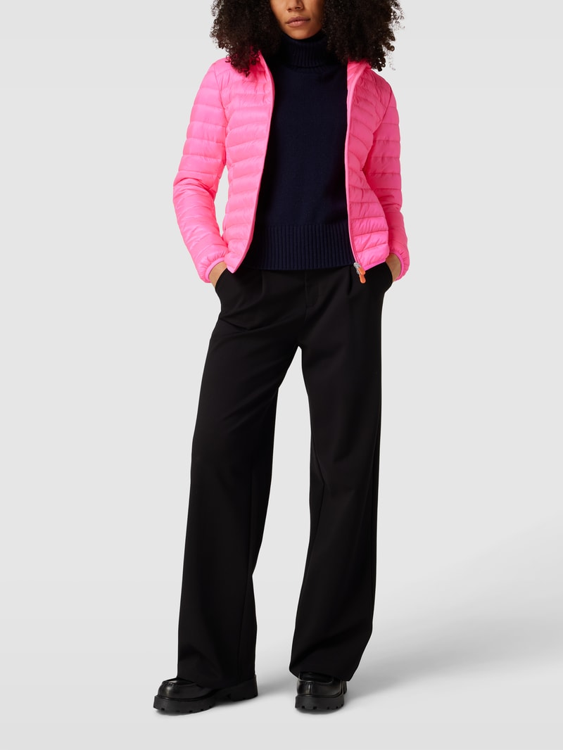 Steppjacke mit Label-Patch Modell 'KYLA' in neon pink