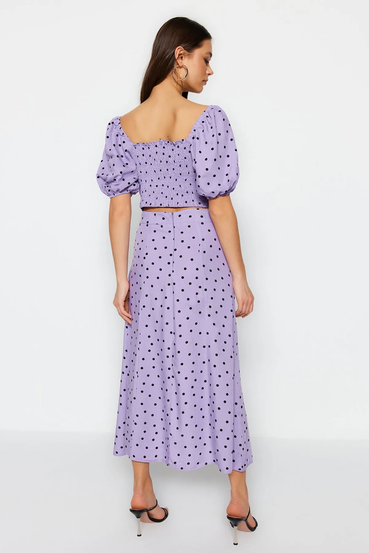 Trendyol Collection  Lilafarbenes, gepunktetes, geschlitztes Midi-Viskose-Unterteil-Oberteil-Set TWOSS20AU0097