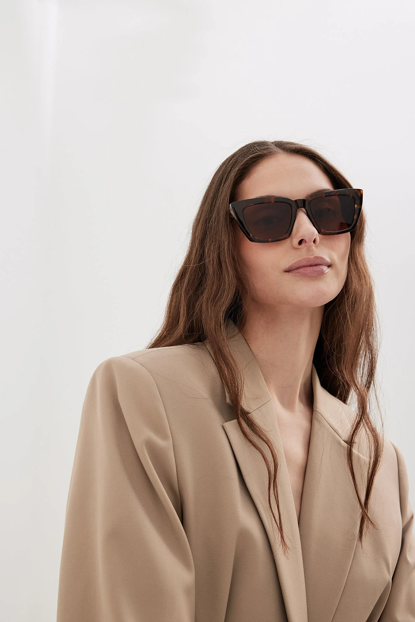 Normale eckige recycelte Sonnenbrille