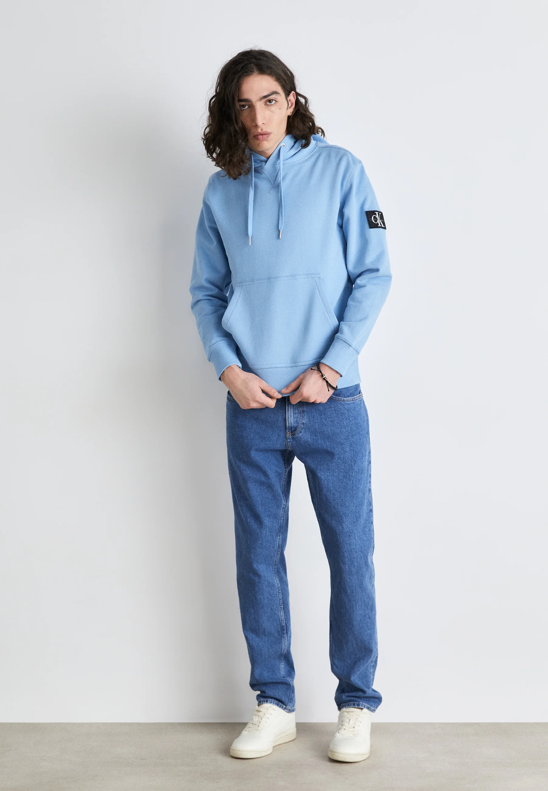 Sudadera con capucha y logo de Calvin Klein Jeans