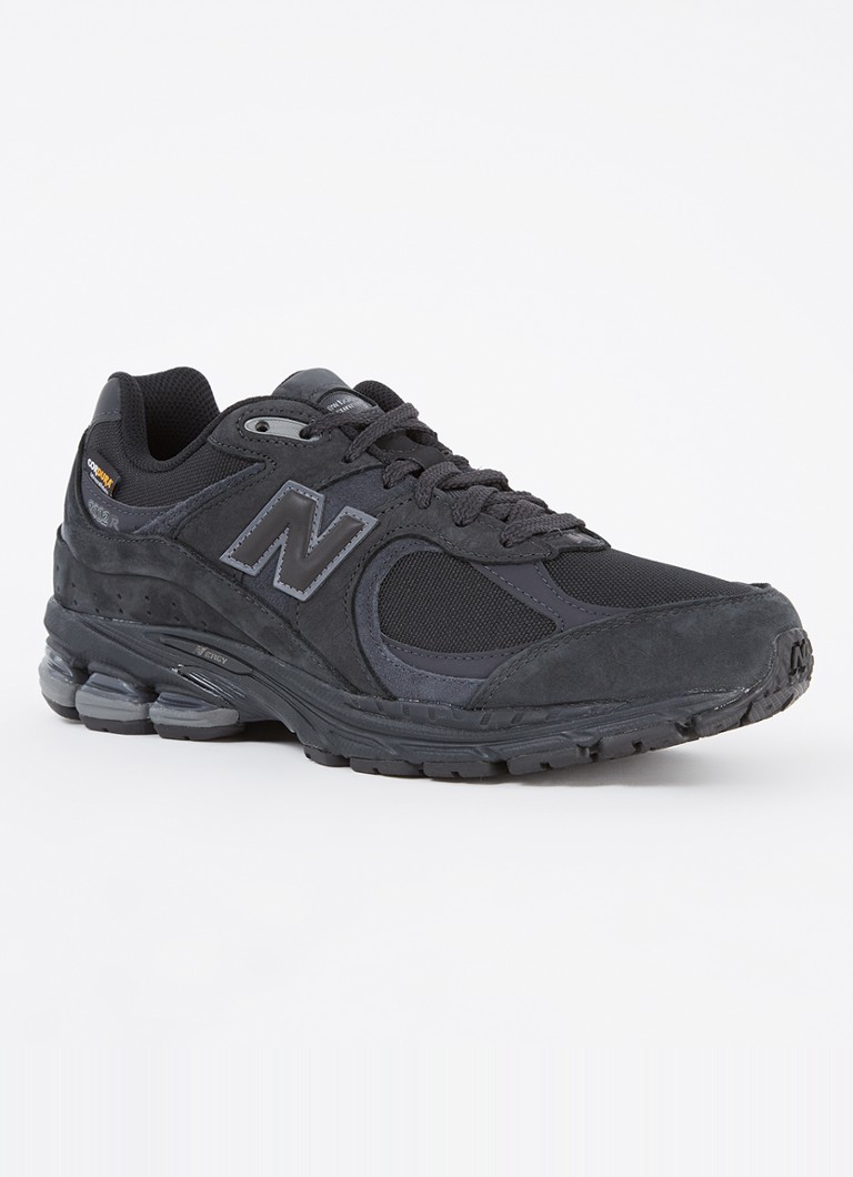 Zamszowe buty sportowe New Balance 2002R z detalami z siateczki