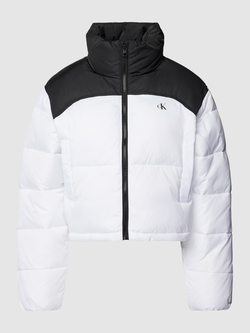 Cropped Steppjacke mit Label-Detail in weiss