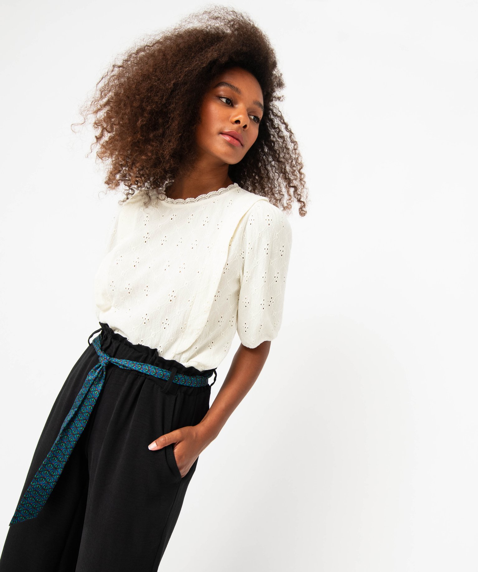 Tee-shirt à manches courtes avec broderies anglaise femme ecru | GEMO