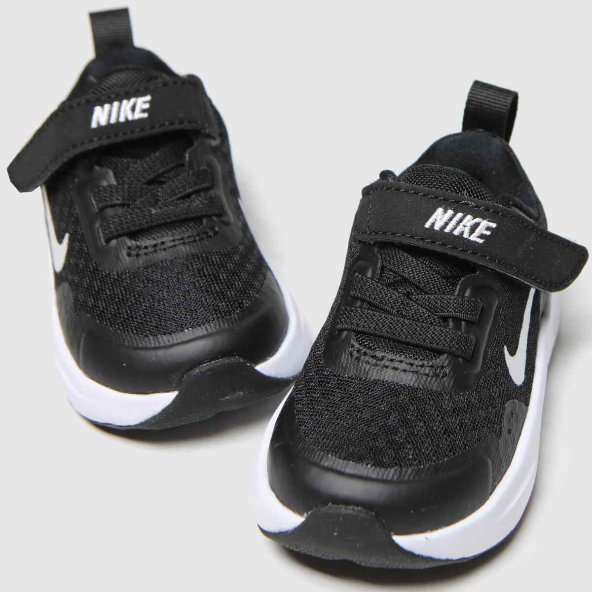 Nike svarta och vita wearallday-sneakers för småbarn