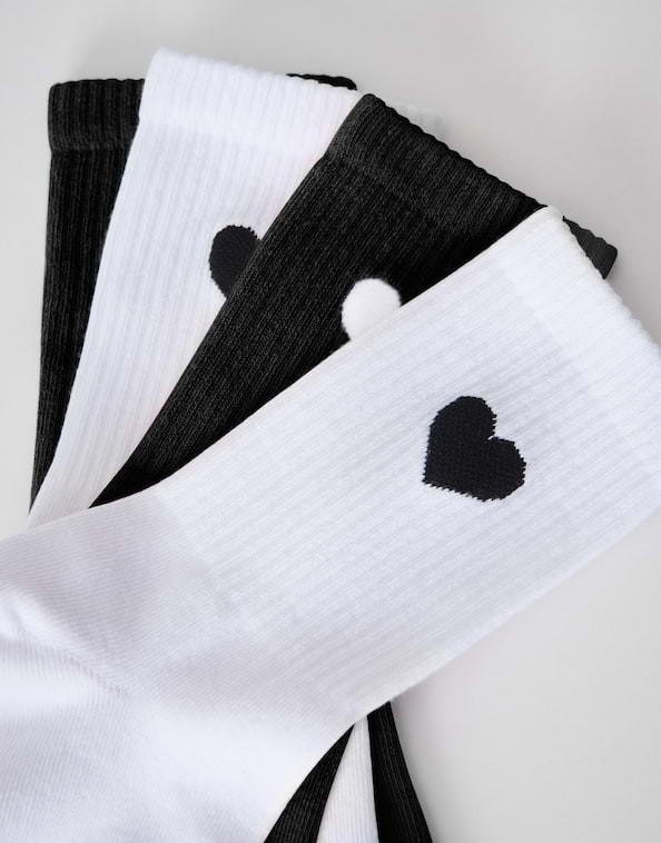 Socke Yennis heart