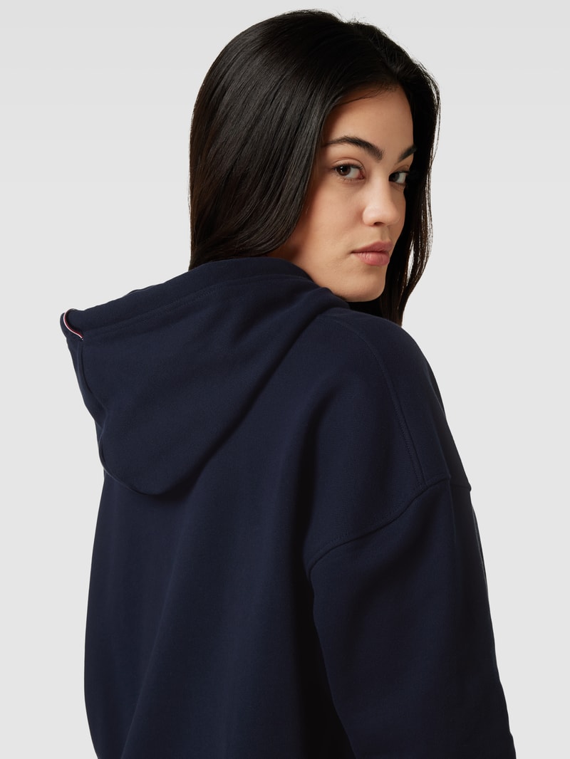 PLUS SIZE Hoodie mit Label-Stitching in marineblau