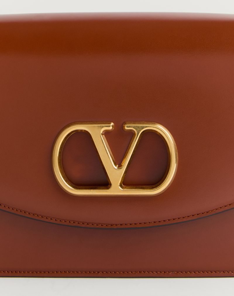 Bolsa de ombro Valentino Garavani Vain em couro de bezerro brilhante