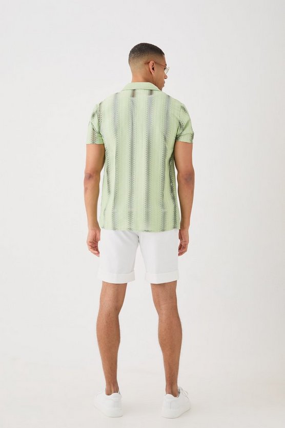 Transparentes gestreiftes Hemd