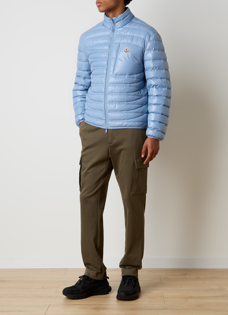 Piumino Moncler Leveche con logo e imbottitura in piuma.