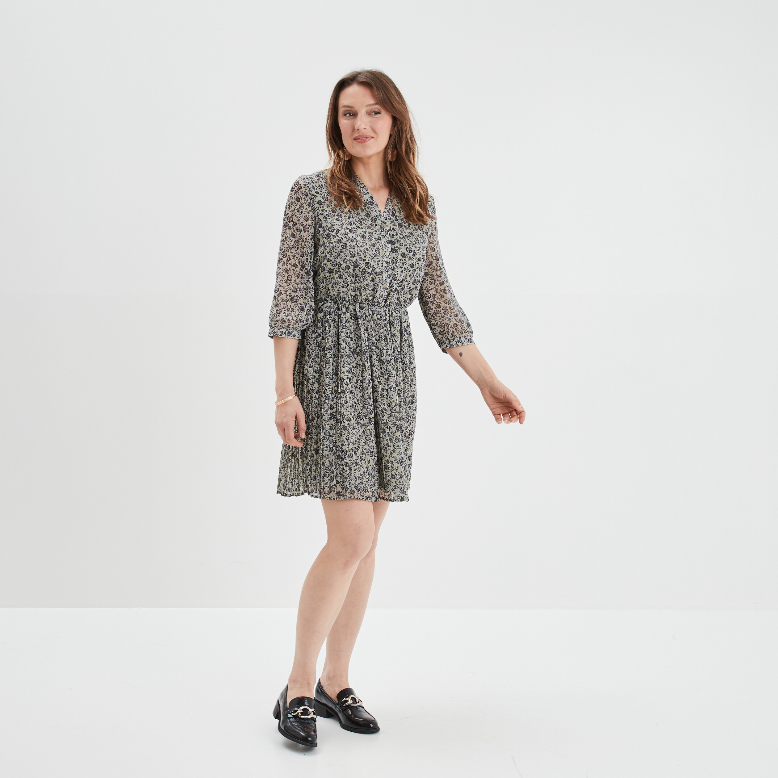 Robe évasée bas plissé manches 3 4 vert olive femme | La Halle