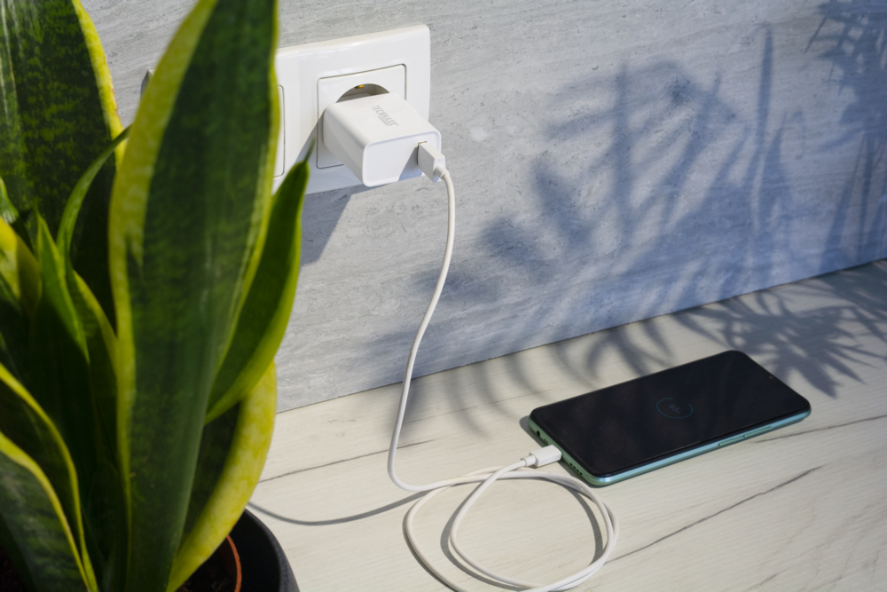 Technaxx Fast Charge - Ladegerät, USB-Typ-A QC 3.0 Schnellladegerät 18W, TX-197