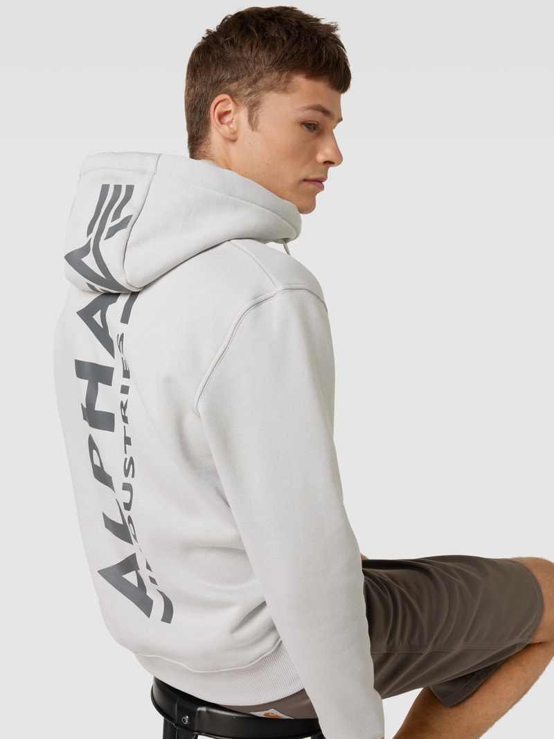 Hoodie mit Label-Applikation Modell 'X-FIT' in hellgrau