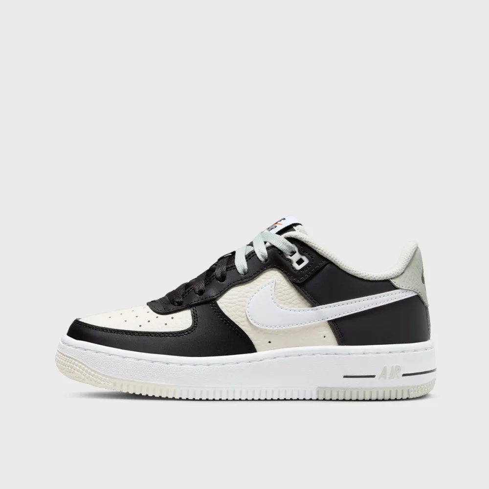 Nike Air Force 1 FB9035-002 / schwarz