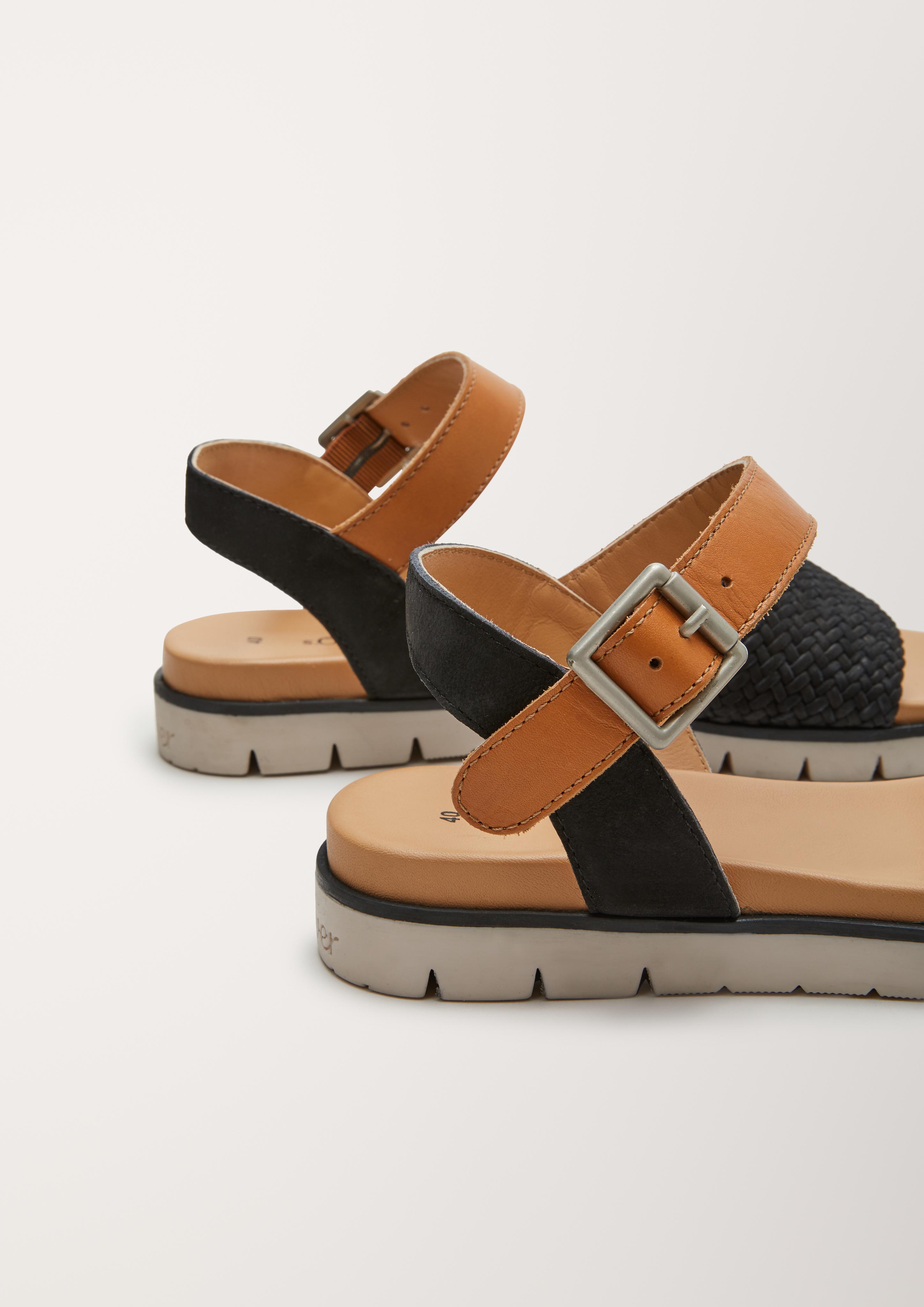 Ledersandalen mit Flecht-Details  6005773-001