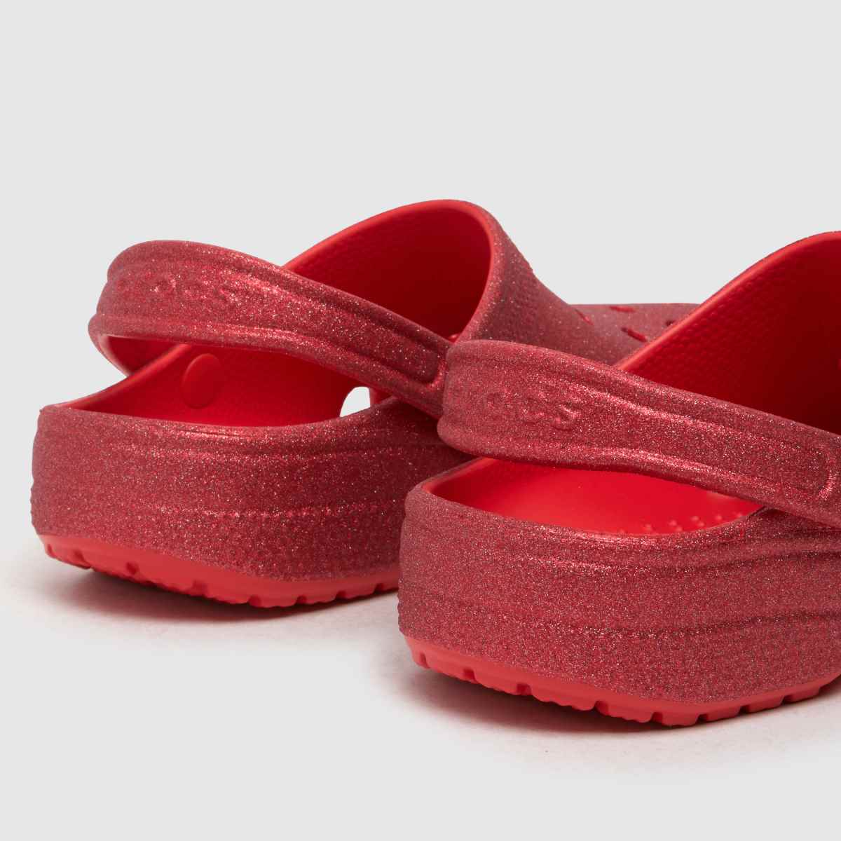 Crocs klasszikus csillámos klumpa szandál piros színben
