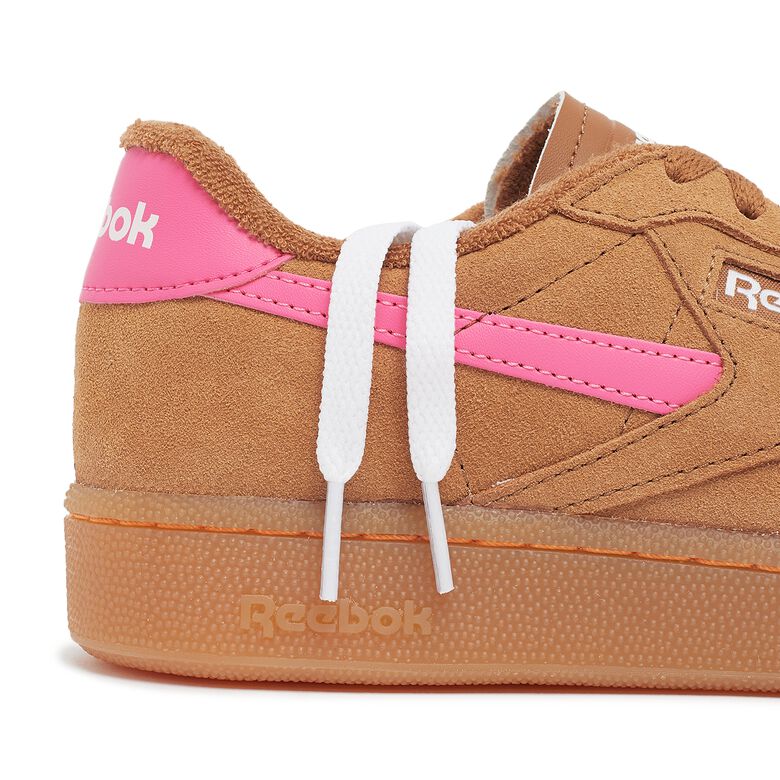 Reebok Wmns Club C Grounds UK wildbrown/gum/truepink