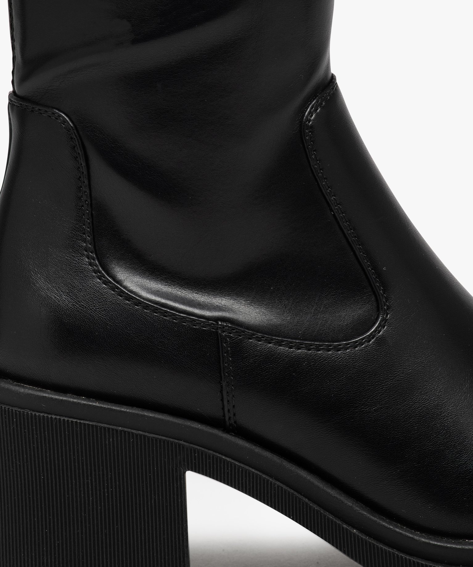 Bottes femme vernies à talon large et semelle crantée noir | GEMO