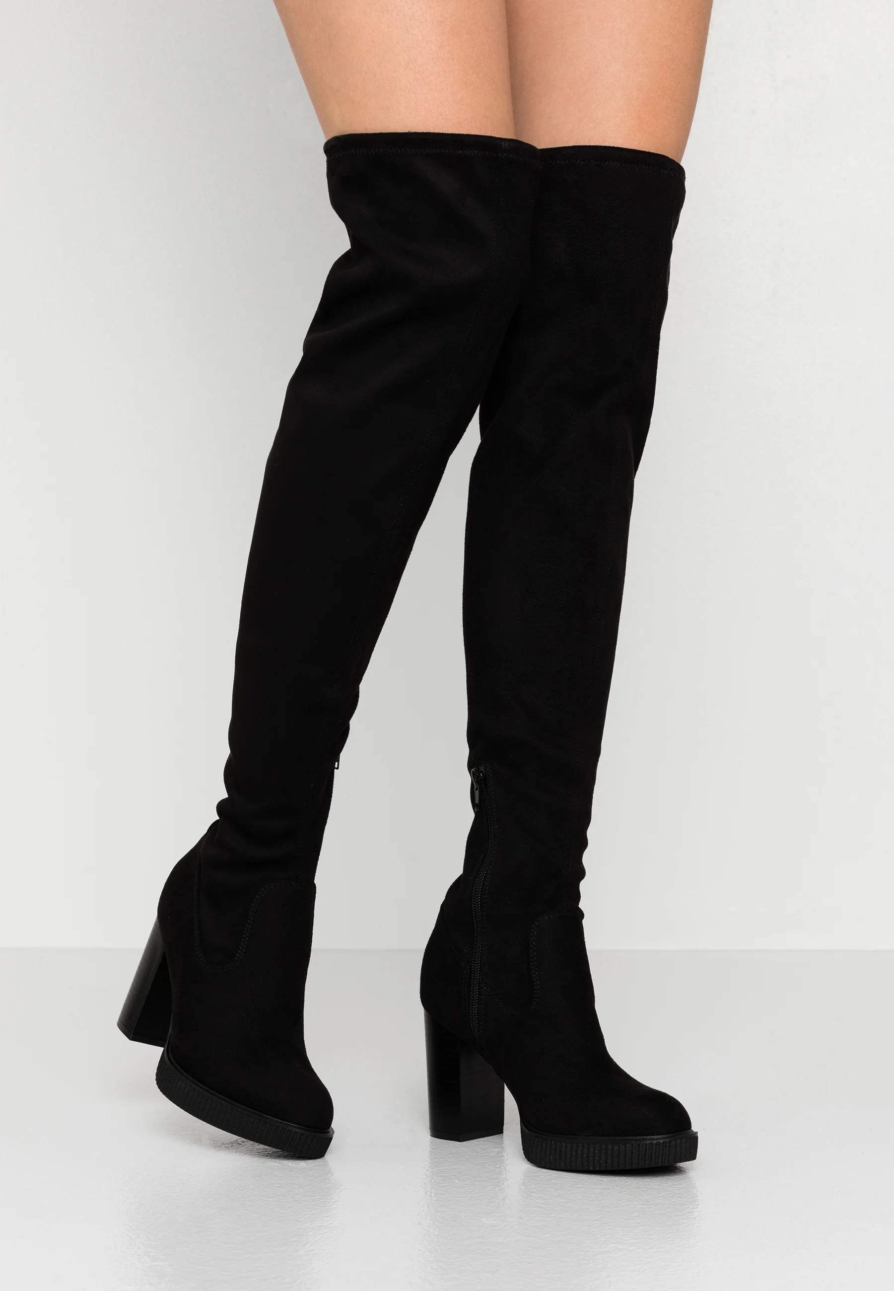 Botas por encima de la rodilla de Anna Field
