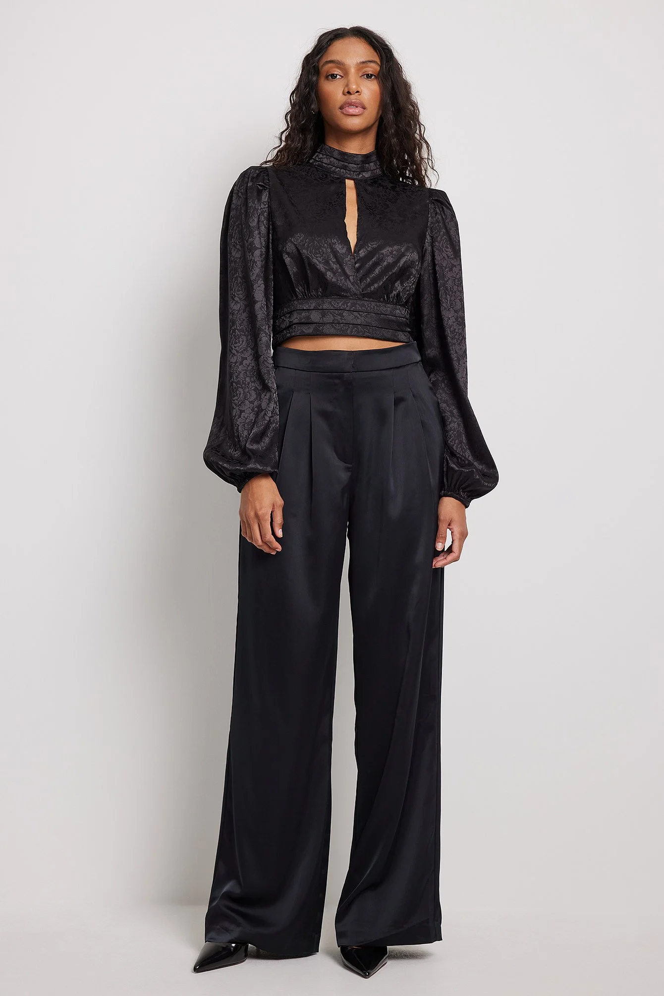 Langärmelige Bluse mit geraffter Taille