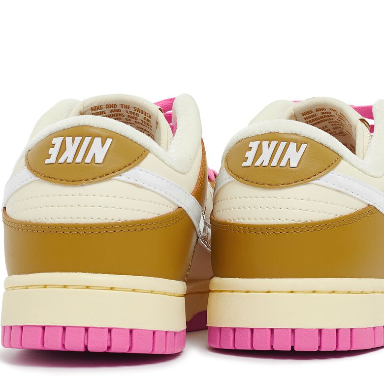 NIKE Wmns Dunk Low SE 