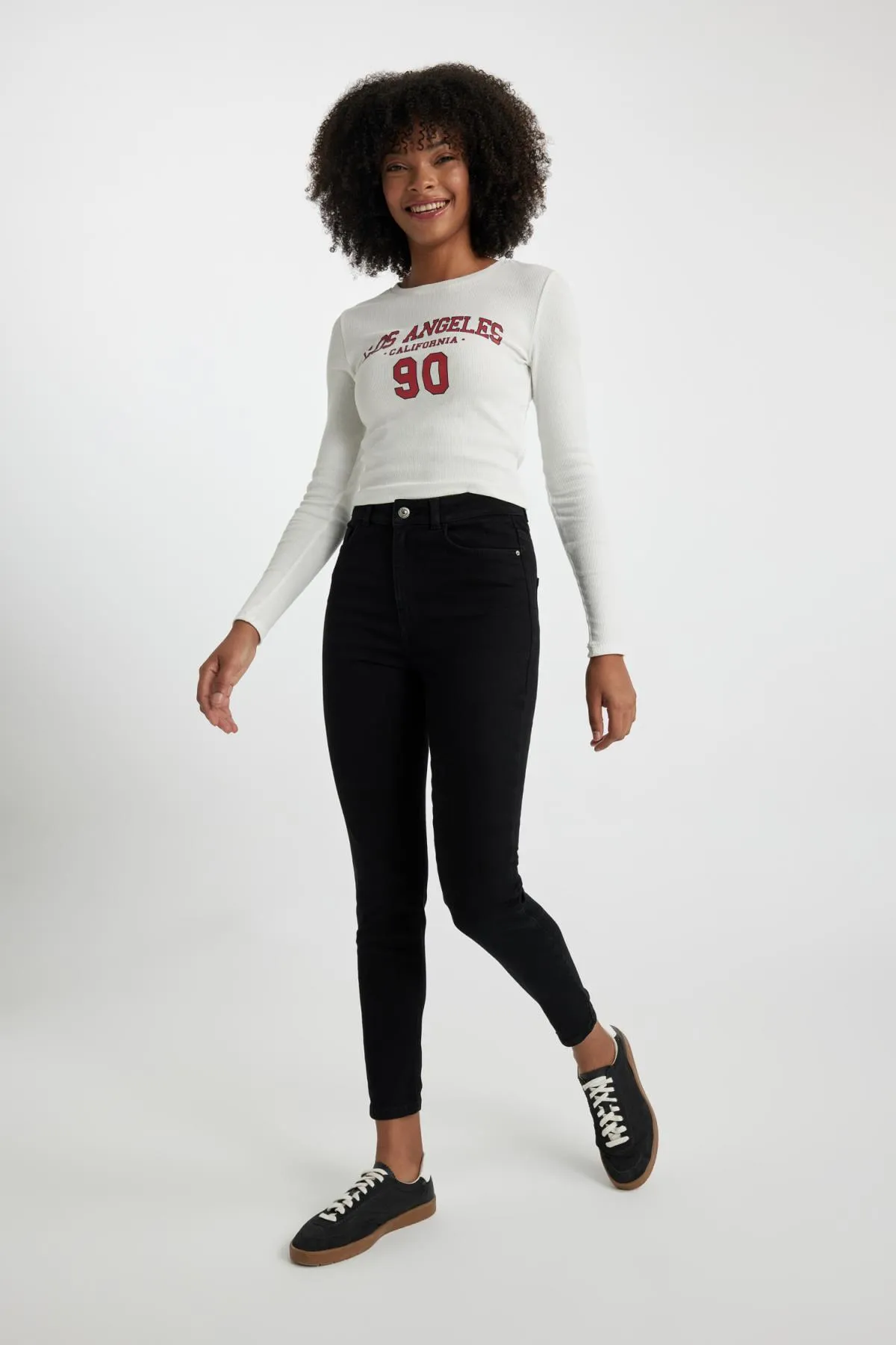 DeFacto  Rebeca Skinny Fit Jeanshose mit normaler Taille und schmalem Bein in Knöchellänge A6984ax23au