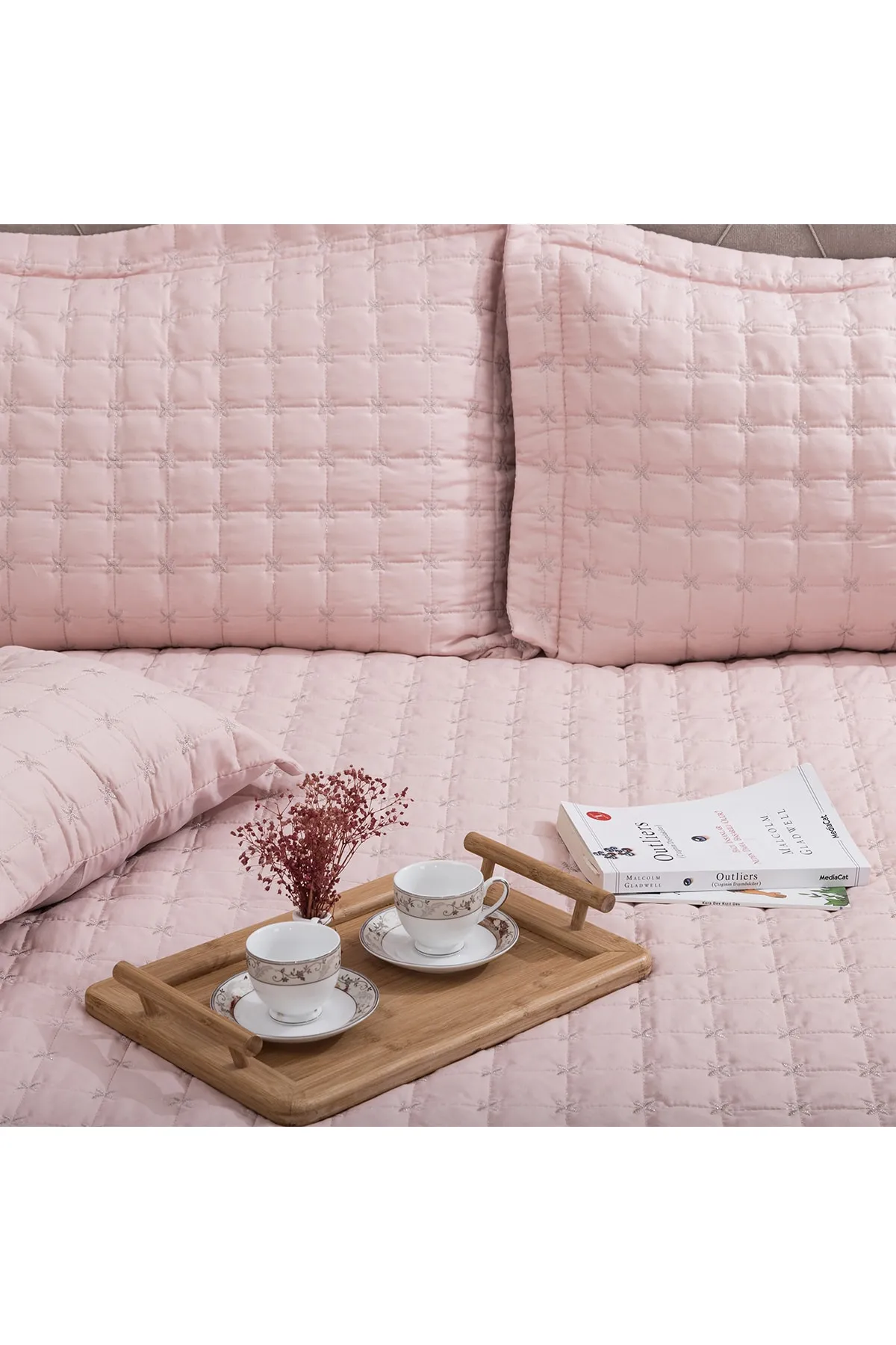 Çeyiz Diyarı  Doppelte gesteppte Tagesdecke „Star“ in Pulverform