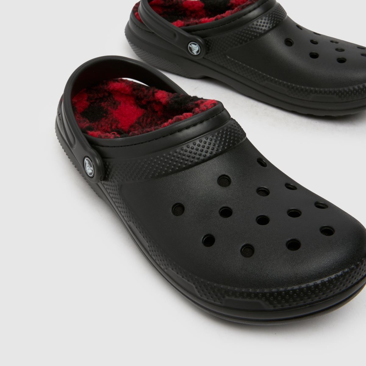 Crocs klasszikus bélelt klumpa szandál mintás mintával