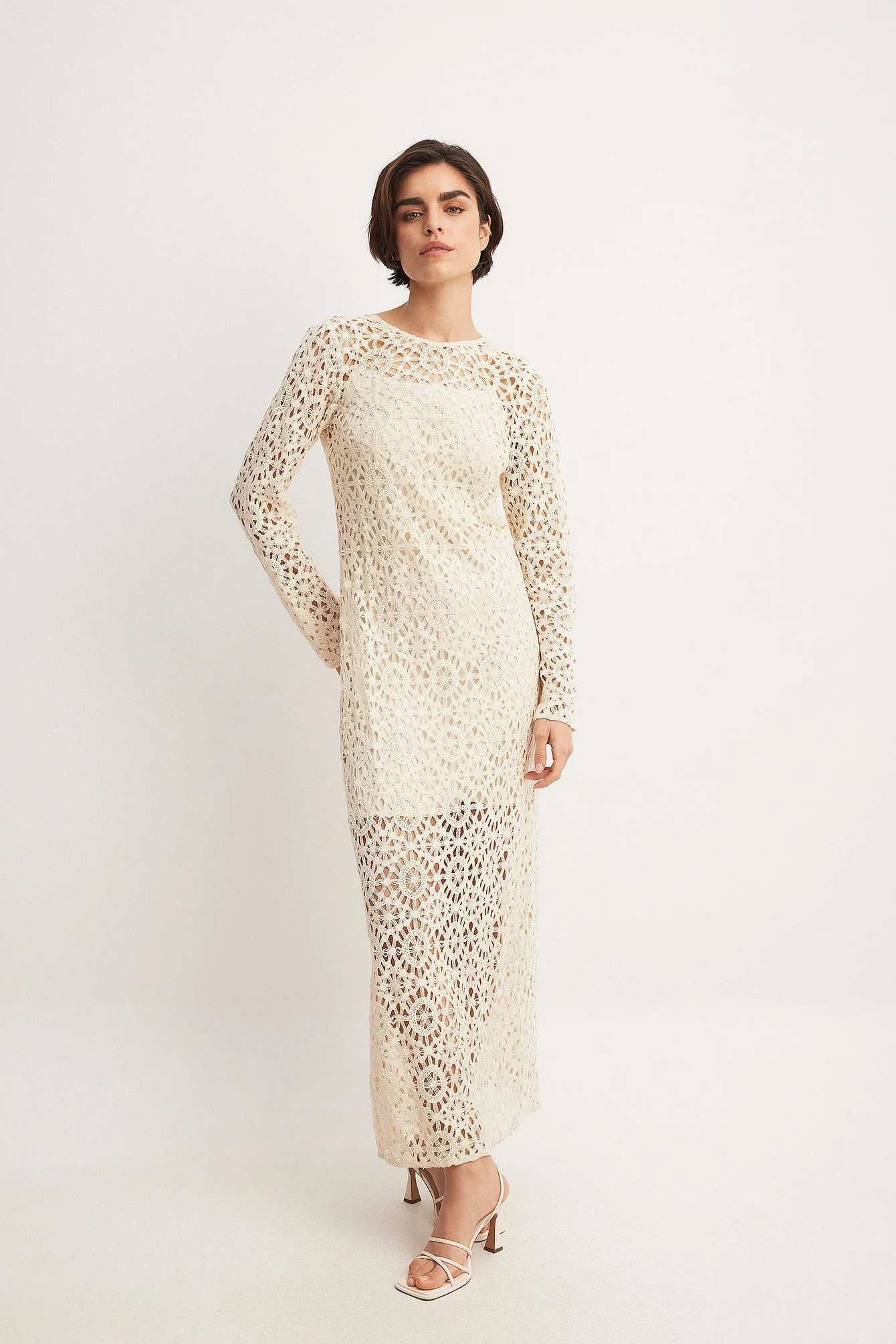 Gehäkeltes, gerade geschnittenes Maxikleid