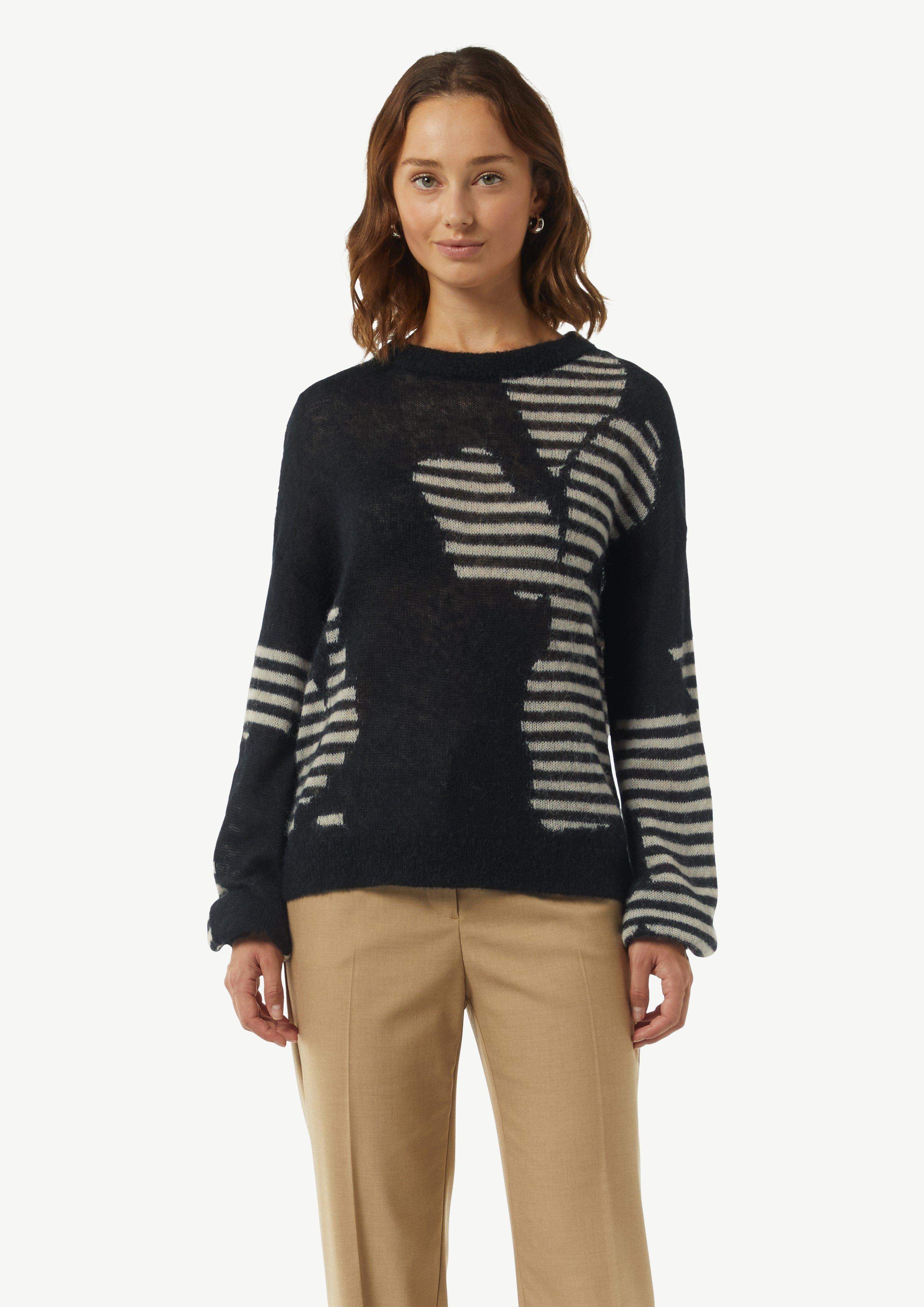 Modischer Strickpullover mit Musterung - schwarz