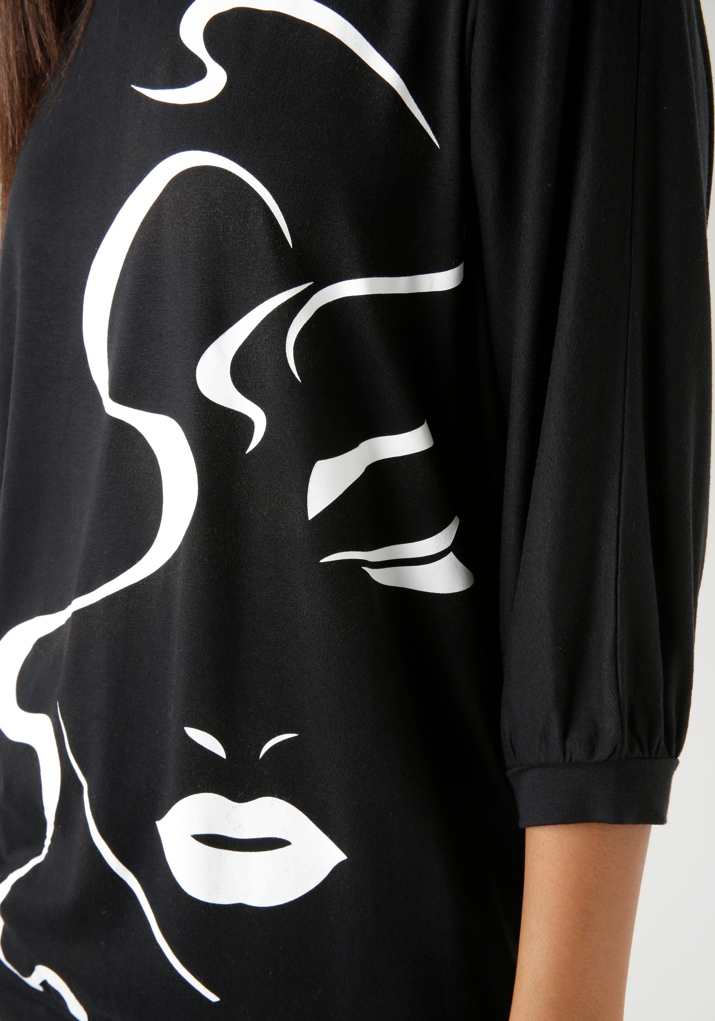 Aniston SELECTED Fledermausshirt mit abstraktem Gesichtsdruck - NEUE KOLLEKTION