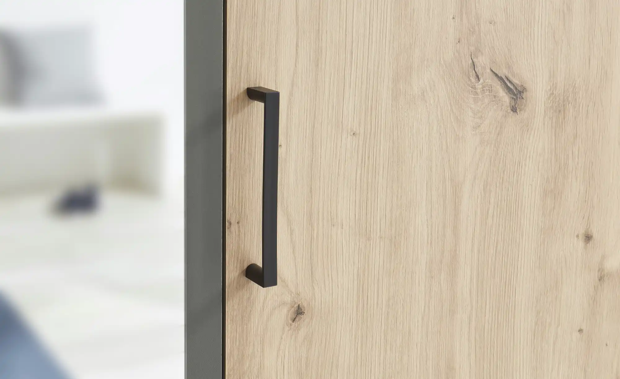Drehtürenschrank
