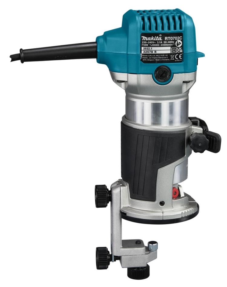 Makita RT0702CX3J kantfres med diverse føtter i Mbox