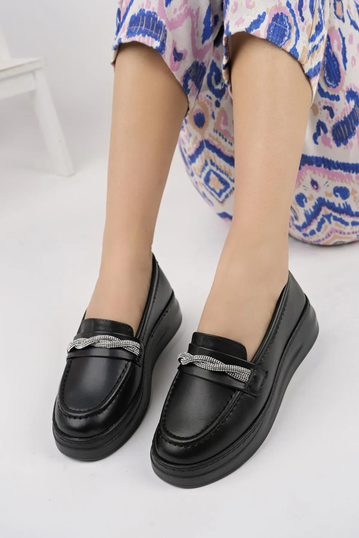 MUGGO  Lucky Guaranteed Damen-Loafer, ovale Zehenpartie, dicke Sohle, Stein, täglicher Mokassin