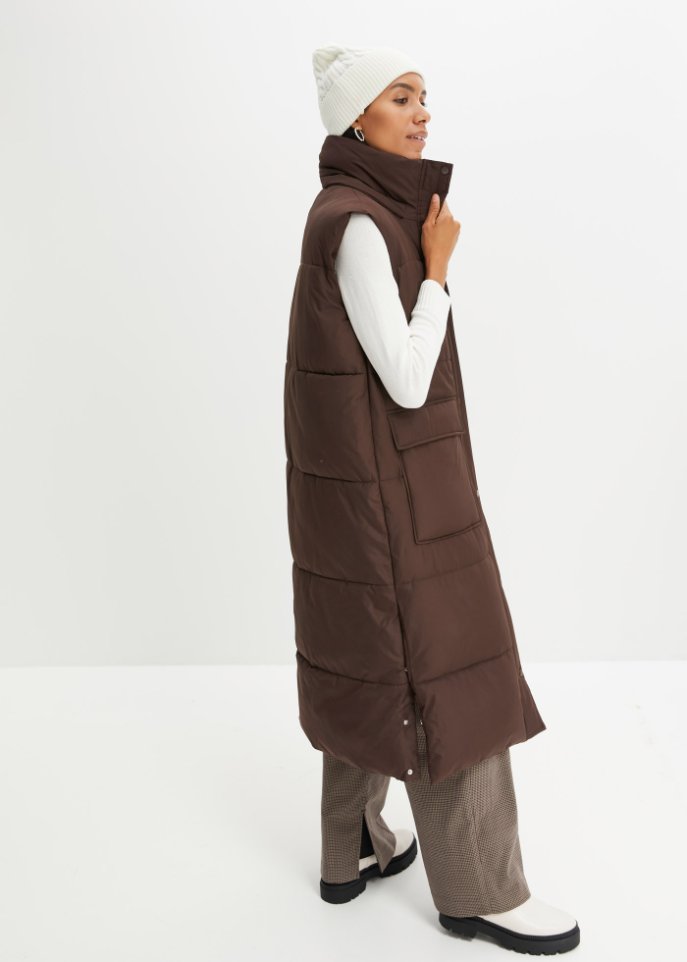 Wattierte Steppweste aus recyceltem Polyester mit abnehmbarer Kapuze