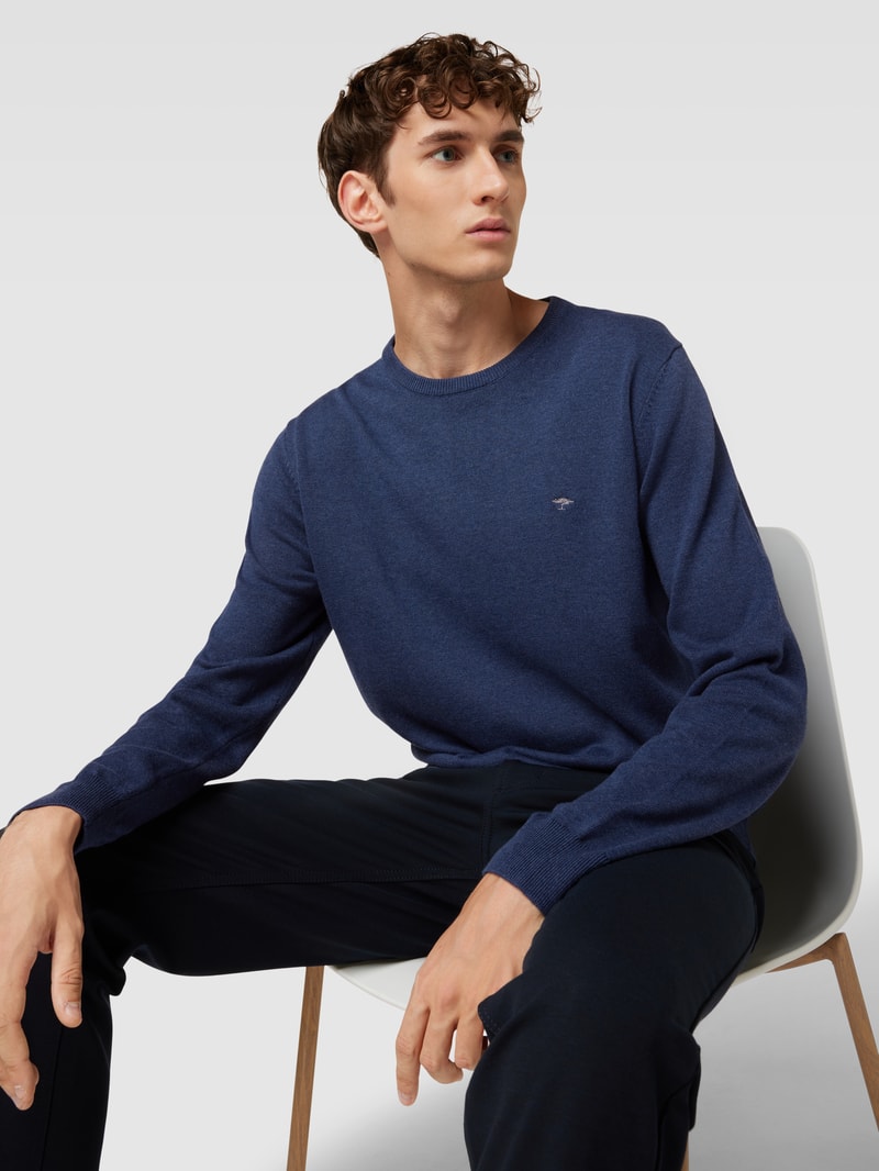 Strickpullover mit Label-Stitching in marineblau meliert