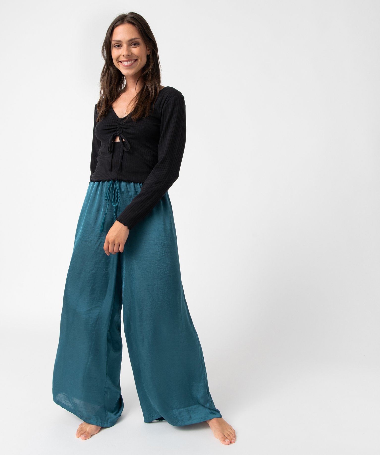 Haut de pyjama femme court à manches longues et col V noir | GEMO