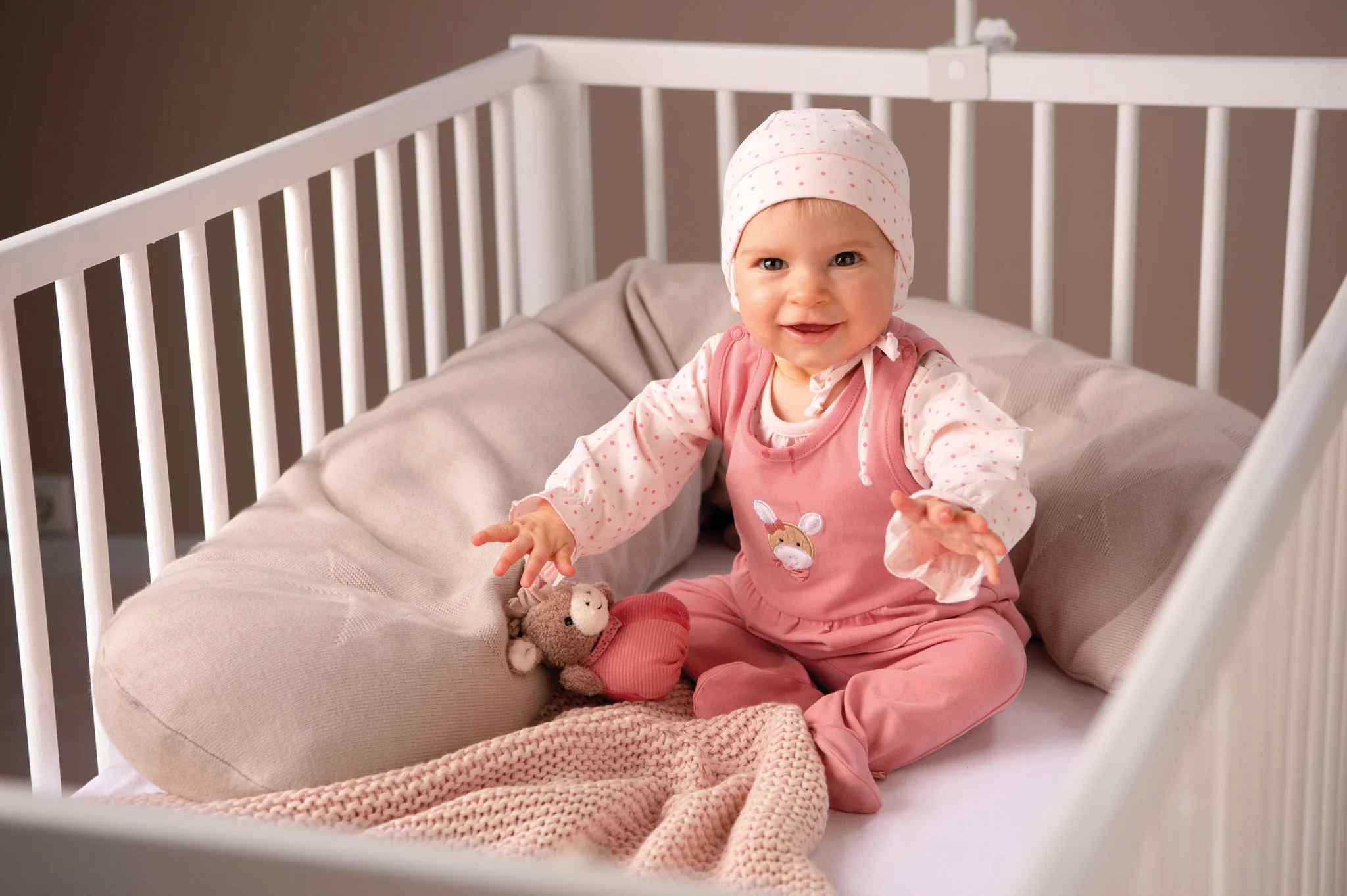 GOTS Beanie Esel Emmi Girl in Rosa mit Bindeband