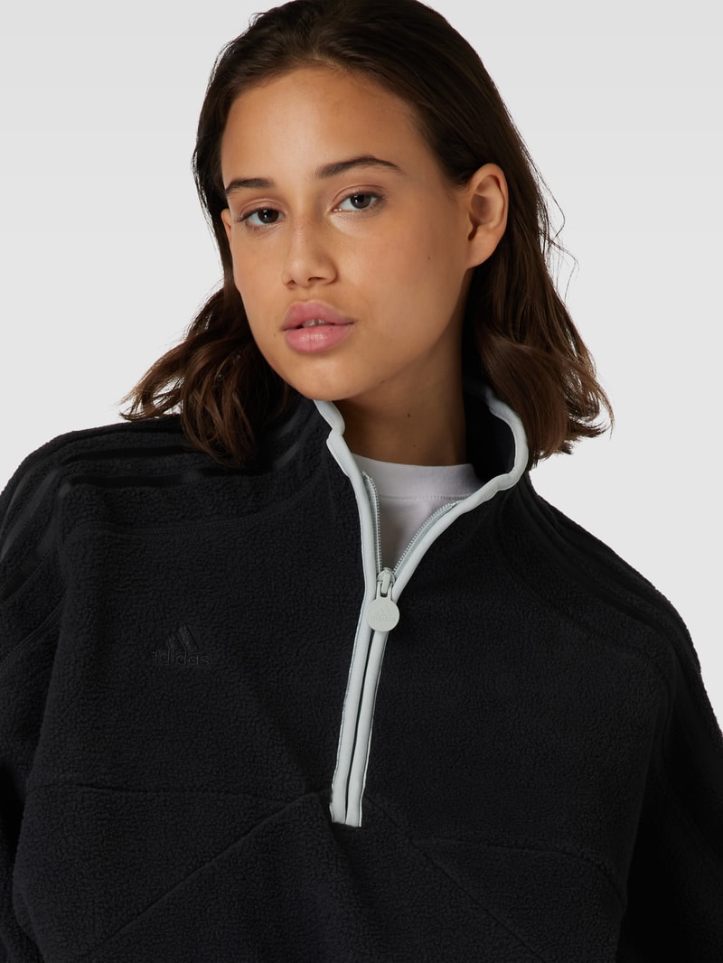 Sweatshirt mit kurzem Reißverschluss in schwarz