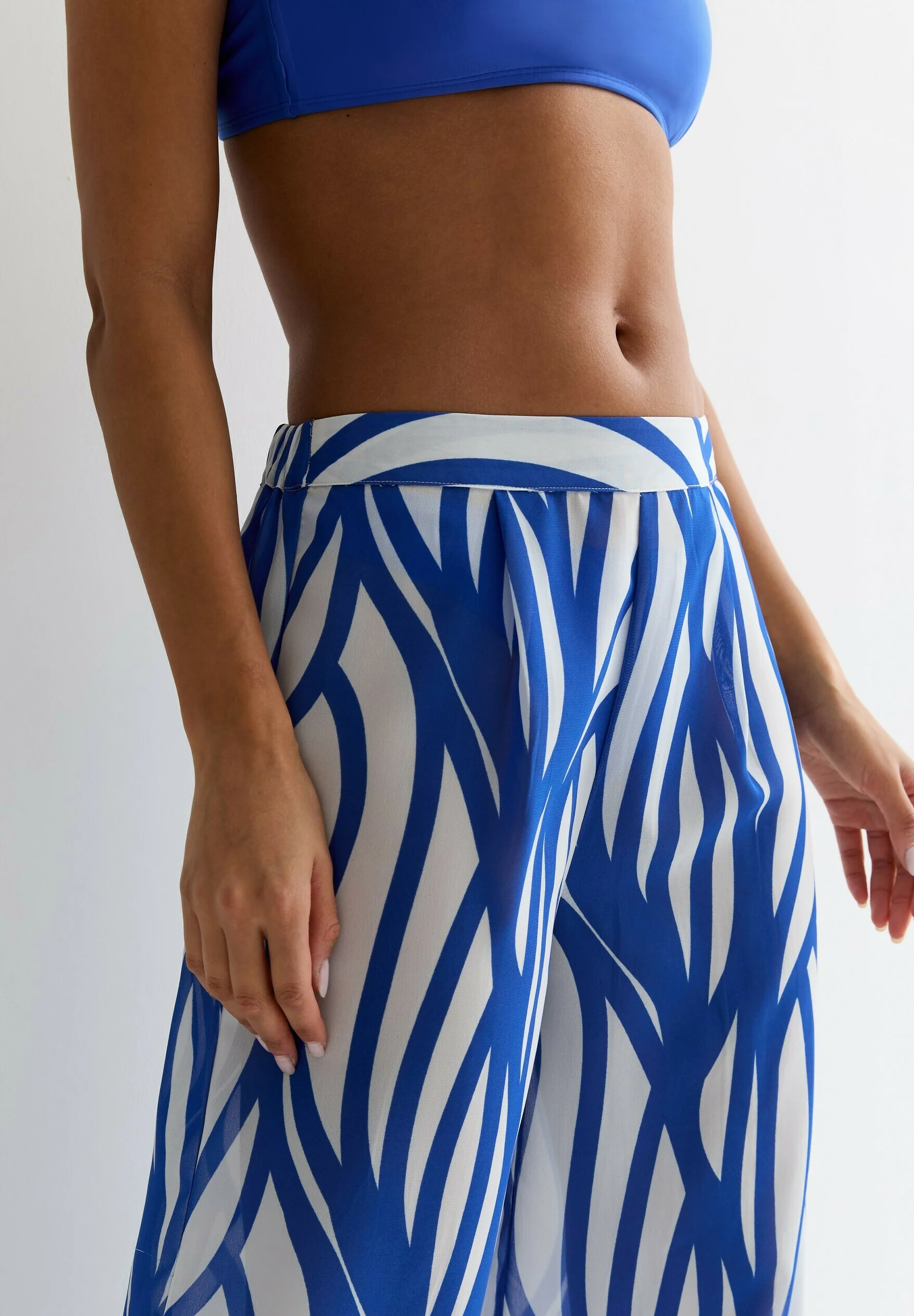 Nuevo look ABSTRACT WIDE - Accesorio de playa