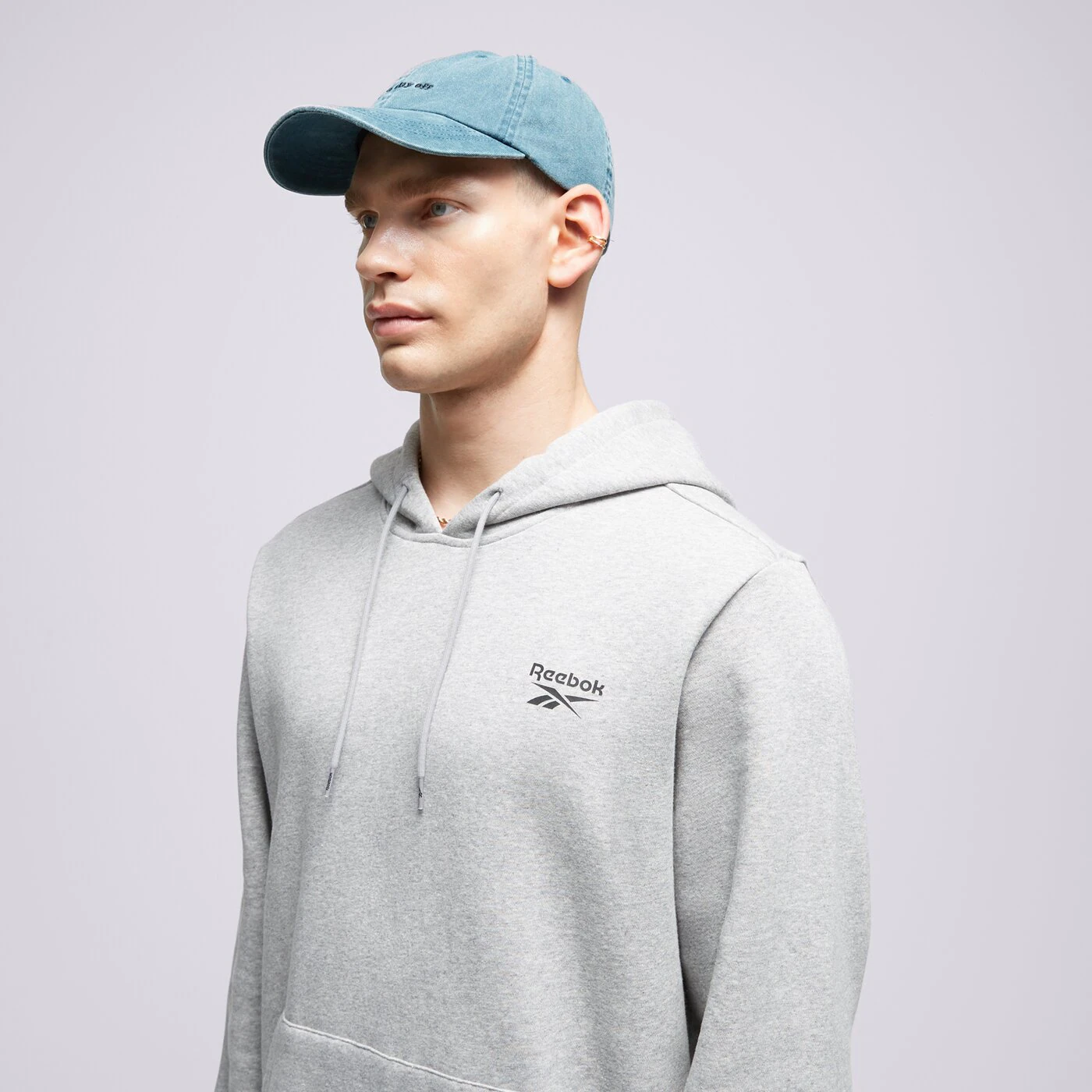 REEBOK HOODIE RI LEFT CHEST LOGO HOOD Grau