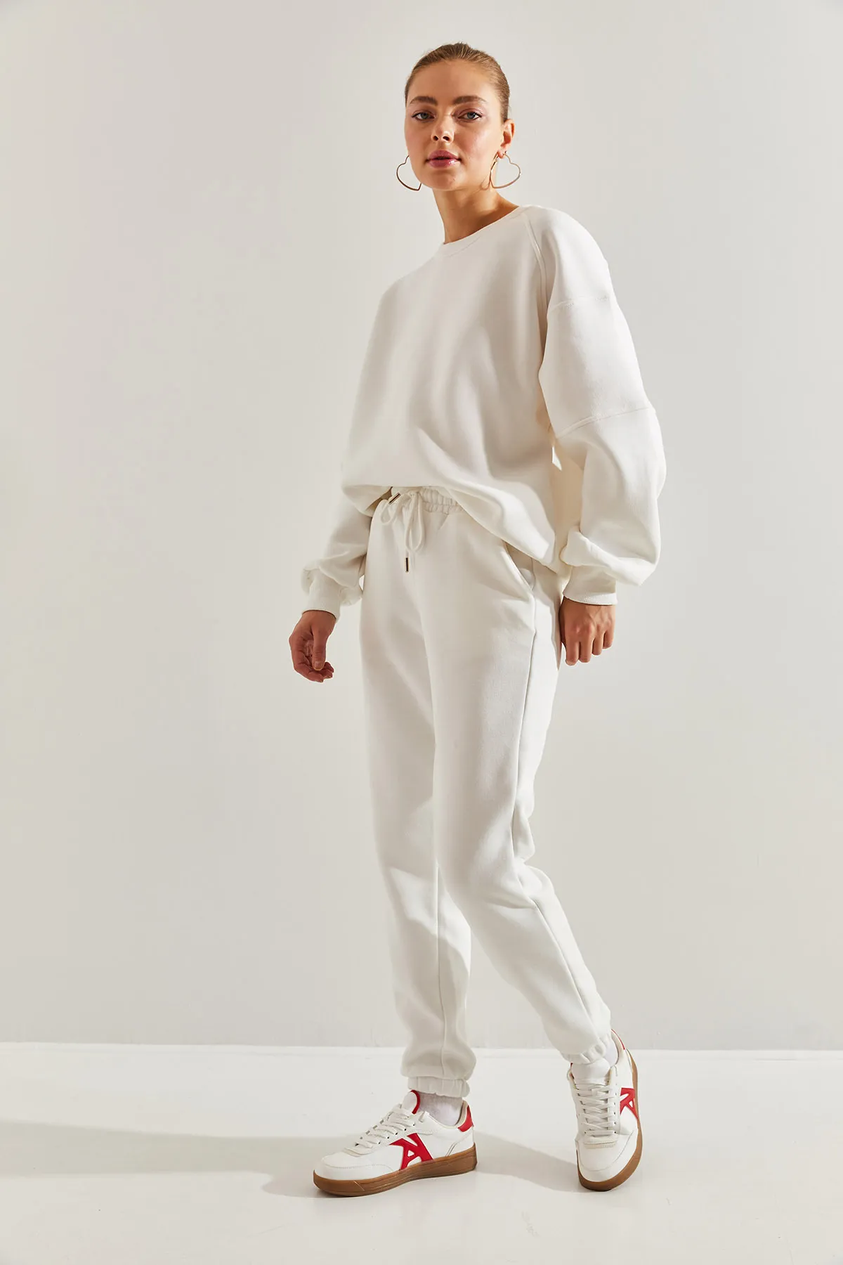Bianco Lucci  Set aus Oberteil und Unterteil mit drei Fäden und Raglanärmeln für Damen