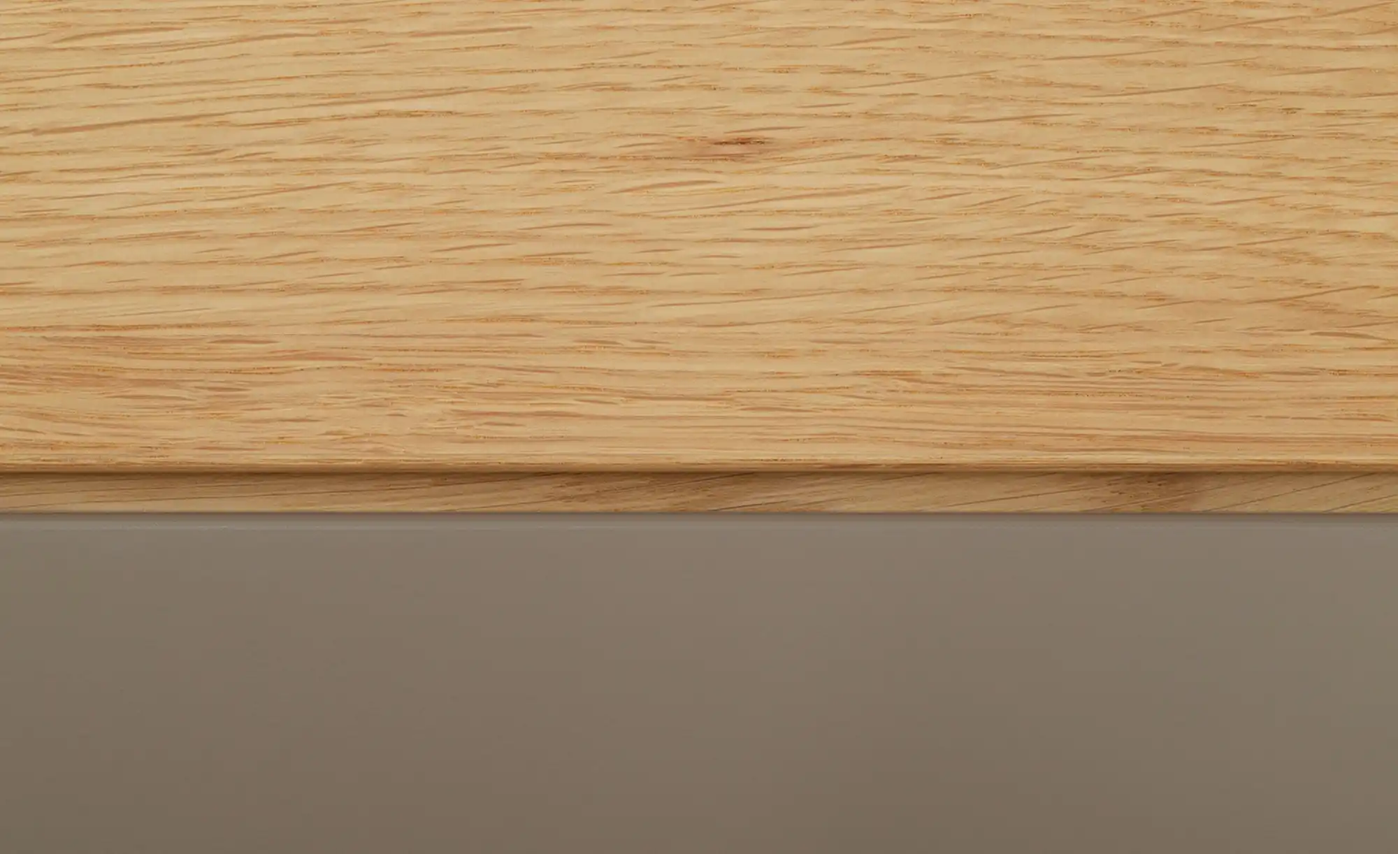 Garderobenschrank