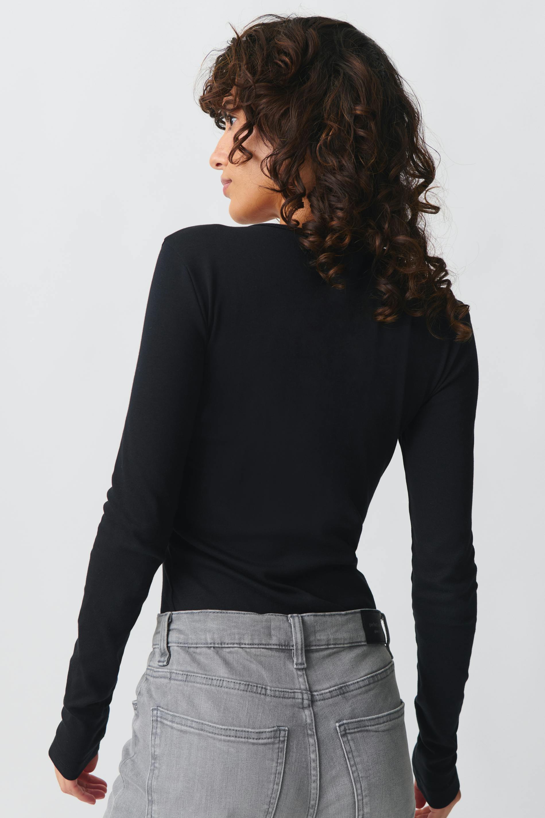 Basic long sleeve top