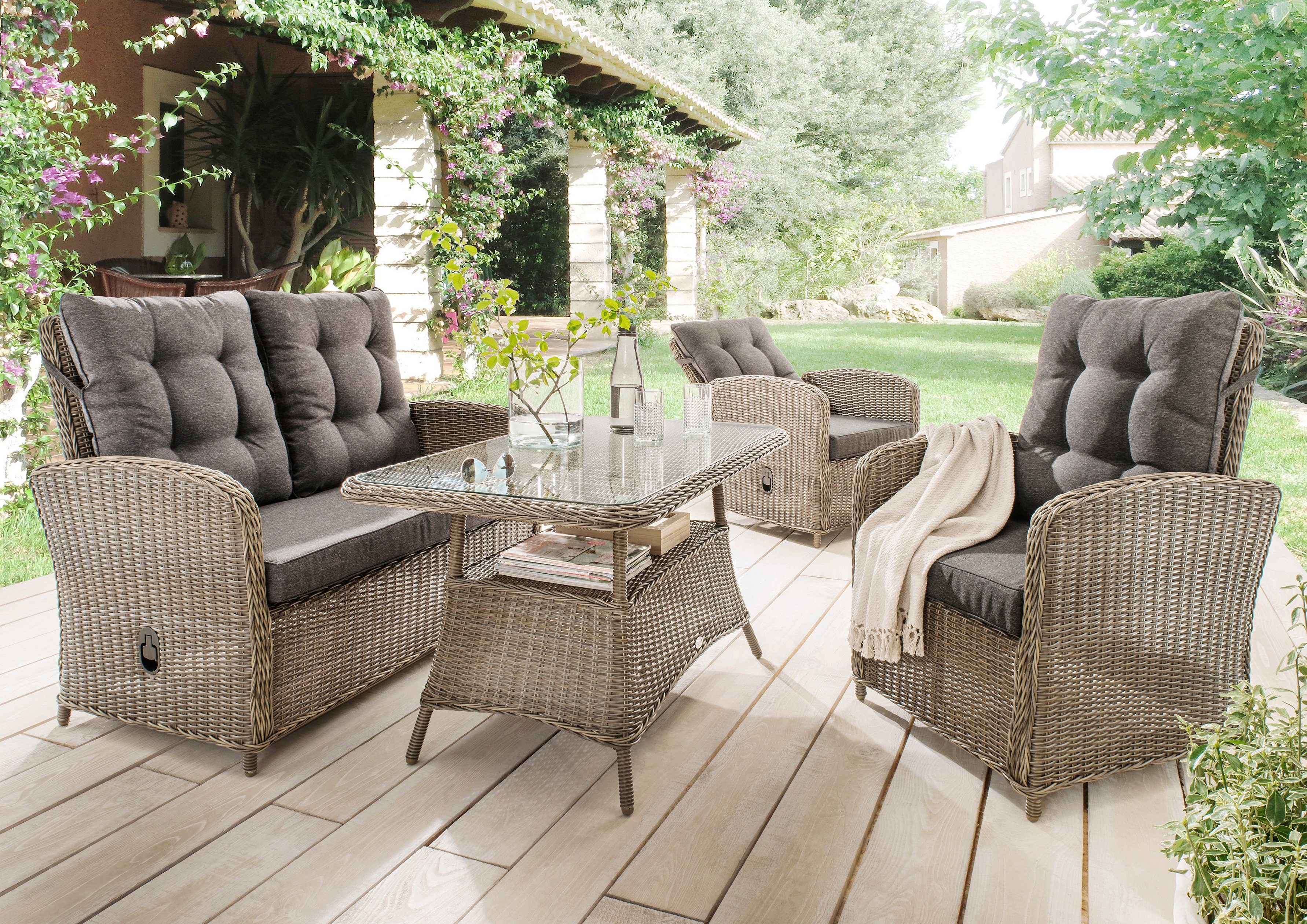 Destiny Gartenlounge-Set MERANO, (Set, 11-tlg), Polyrattan, 2 Sessel, 2er Sofa, 1 Tisch 120x77x66cm, inkl. Auflagen