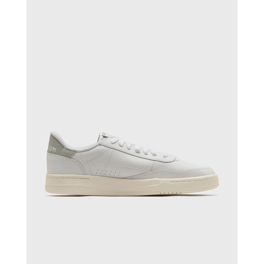 Reebok Court Peak HQ4568 / weiss