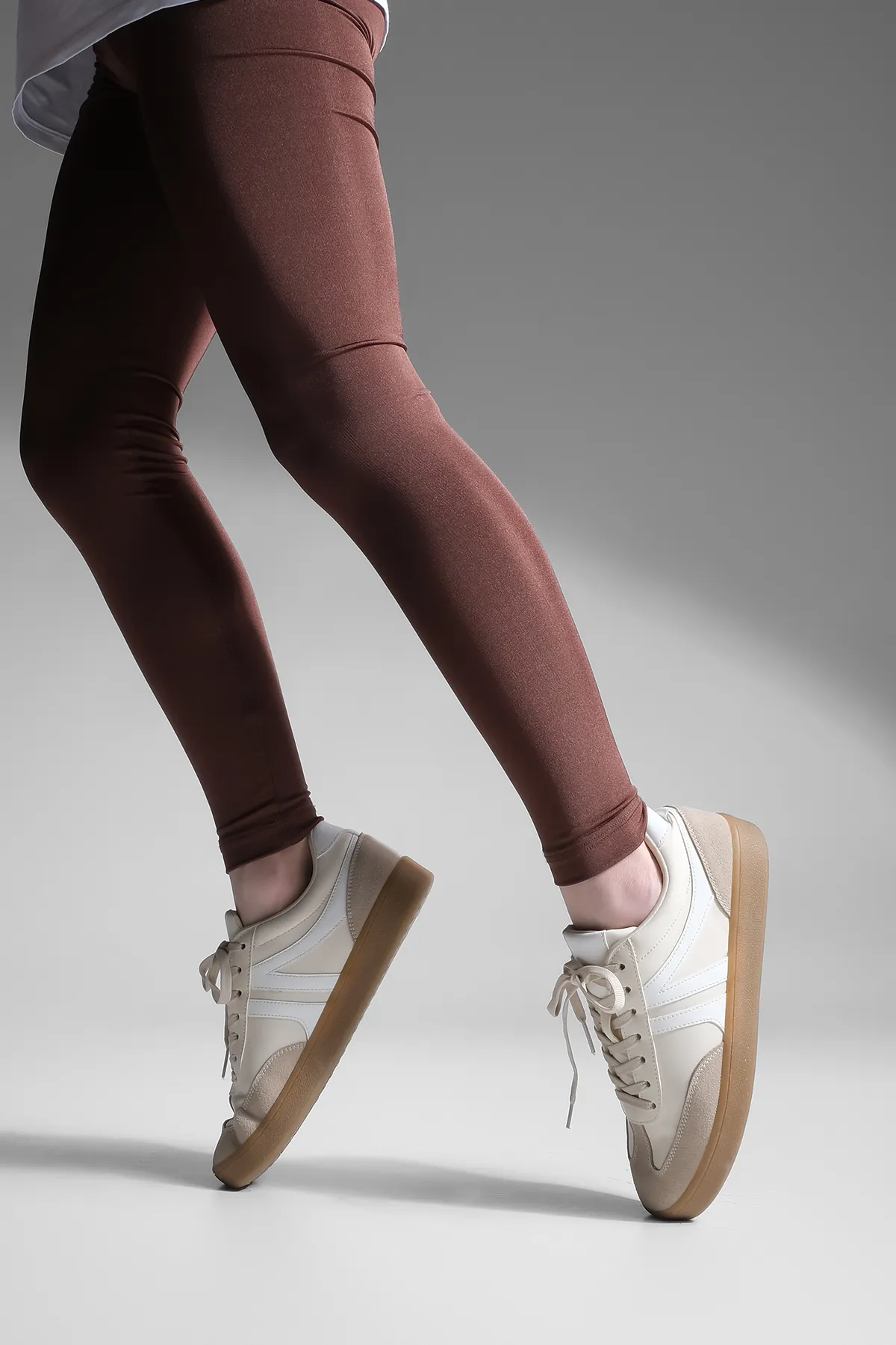 Marjin  Sneaker - Beige - Flacher Absatz