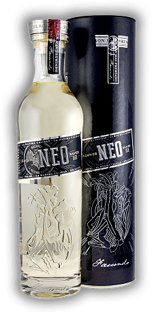 Facundo Neo Silver Rum Facundo Neo Silver Rum Aus der luxuriösen Sipping Rum Collection. 0,7	 Liter - Vol 40%